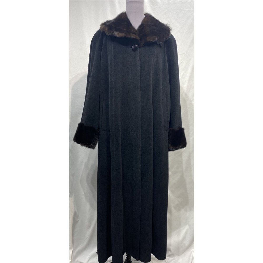 cashmire blend 50/50 coat black w/ ranch mink collar + cuffs (82028)